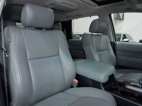 Used 2010 Toyota Sequoia Limited image 45