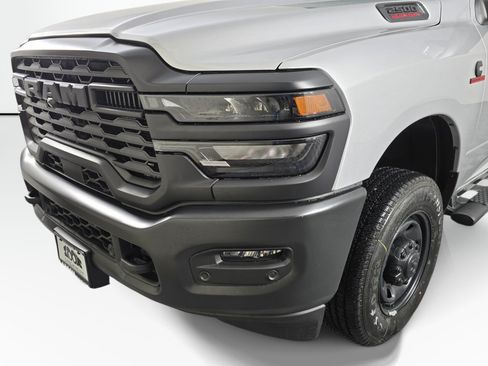 New 2026 RAM 2500 Tradesman AWD/4WD image 12
