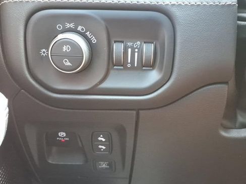 Certified 2025 RAM 1500 Limited AWD/4WD image 27