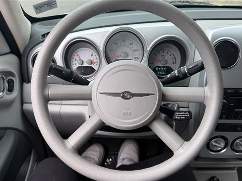 Used 2006 Chrysler PT Cruiser Touring FWD image 30