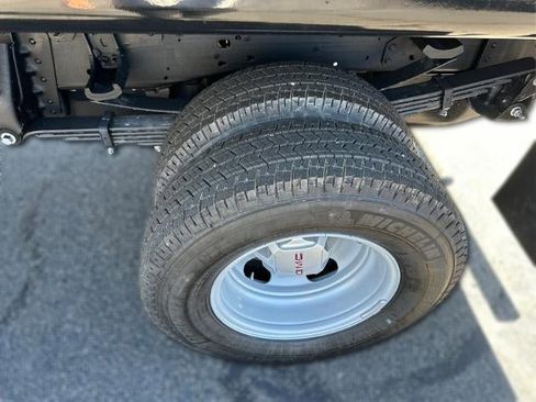 New 2025 GMC Sierra 3500 Pro w/ Convenience Package image 9