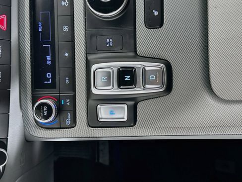 Used 2025 Hyundai Palisade SEL FWD image 25