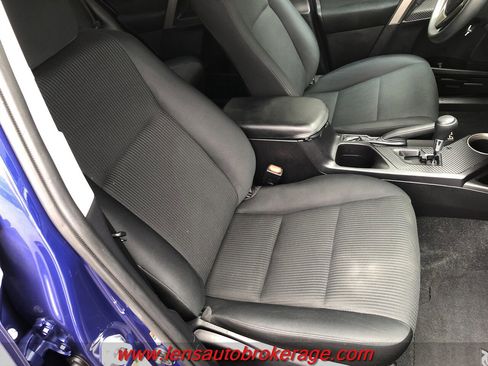 Used 2014 Toyota RAV4 LE image 22