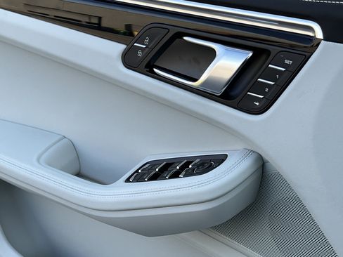 New 2026 Porsche Macan S image 25