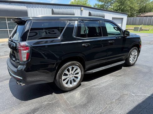 Used 2021 Chevrolet Tahoe Premier w/ Premium Package AWD/4WD image 7