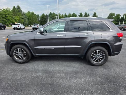 Used 2017 Jeep Grand Cherokee Limited AWD/4WD image 2