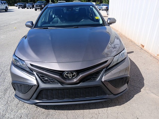 Used 2024 Toyota Camry SE w/ Blackout Package (TMS) FWD image 8