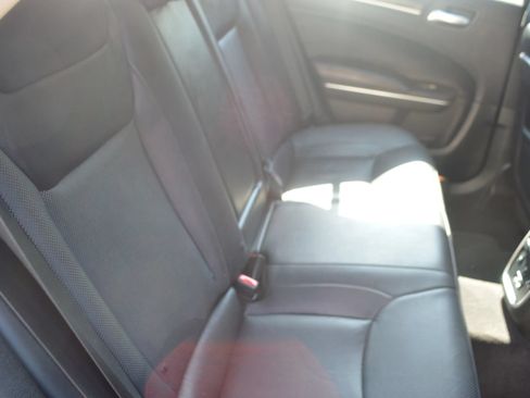 Used 2017 Chrysler 300 C AWD/4WD image 25