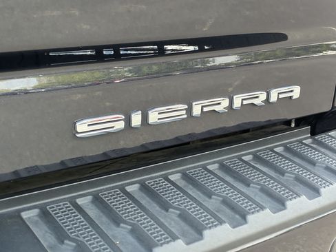 Used 2024 GMC Sierra 2500 Denali Ultimate w/ Max Trailering Package AWD/4WD image 12