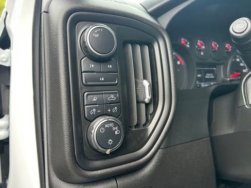 Used 2024 Chevrolet Silverado 2500 Custom w/ Custom Value Package AWD/4WD image 21