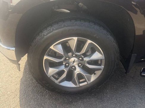 Used 2019 Chevrolet Silverado 1500 LT w/ Convenience Package AWD/4WD image 19