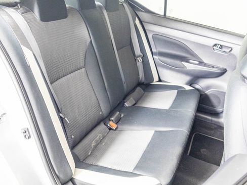 Used 2021 Nissan Versa SV image 37