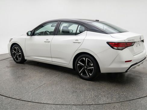 Used 2025 Nissan Sentra SV FWD image 6