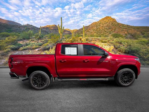 Used 2023 Chevrolet Colorado LT w/ LT Convenience Package II AWD/4WD image 3