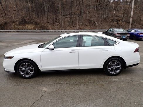 Used 2024 Honda Accord EX image 9