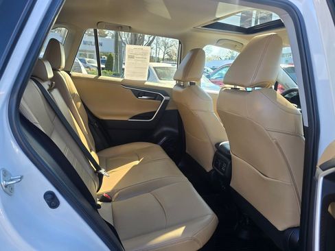 Used 2020 Toyota RAV4 Limited w/ Limited Grade Weather Package AWD/4WD image 12