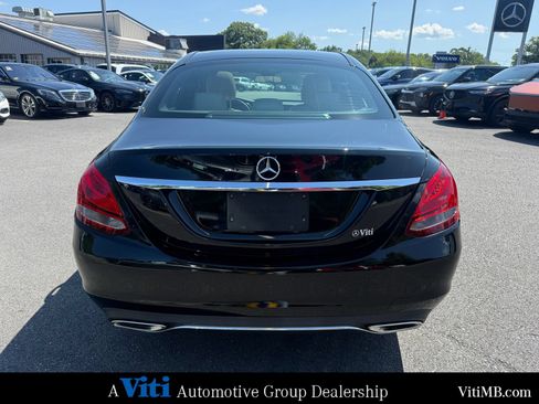 Used 2018 Mercedes-Benz C 300 4MATIC Sedan image 6