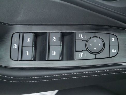 New 2026 Nissan Rogue SV AWD/4WD image 22