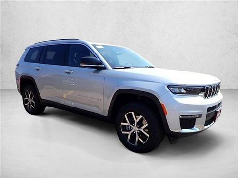 New 2025 Jeep Grand Cherokee L Limited image 6