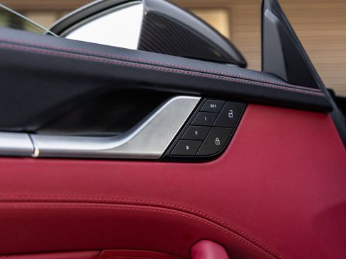 Used 2025 Porsche 911 Turbo S image 21