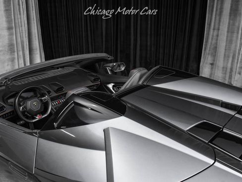 Used 2019 Lamborghini Huracan LP 580-2 RWD image 33