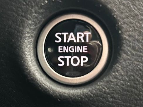 Used 2022 Nissan Frontier PRO-4X w/ Pro-4X Premium Package image 3