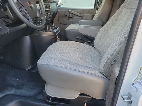 New 2025 GMC Savana 3500 w/ Power Convenience Package RWD image 16
