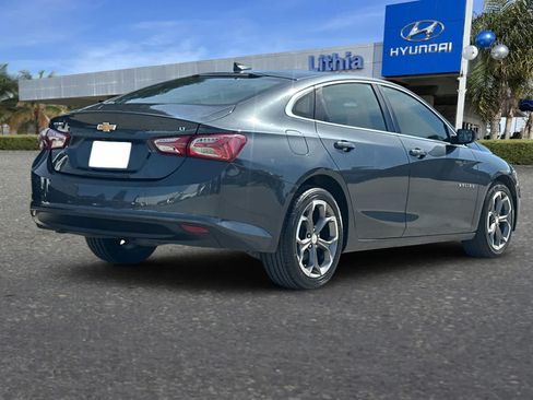 Used 2021 Chevrolet Malibu LT FWD image 3