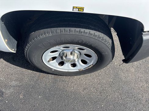Used 2013 Chevrolet Silverado 1500 W/T RWD image 9