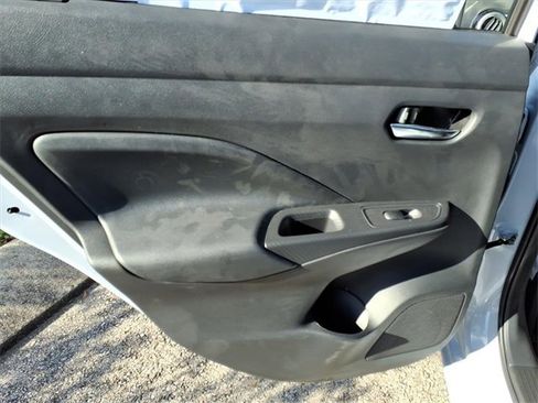 New 2025 Nissan Versa SV image 8