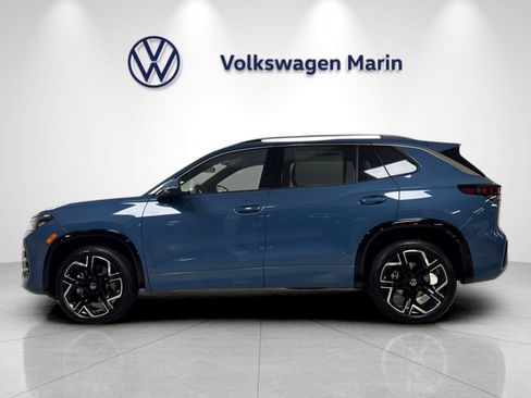 New 2026 Volkswagen Tiguan SEL R-Line AWD/4WD image 2