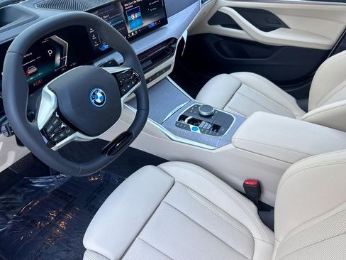 Used 2025 BMW i4 eDrive40 w/ Premium Package RWD image 4