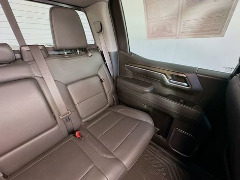 Used 2023 Chevrolet Silverado 1500 LT Trail Boss w/ Convenience Package II AWD/4WD image 14