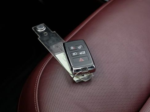 Used 2024 Land Rover Range Rover Autobiography AWD/4WD image 69