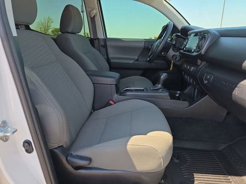 Used 2021 Toyota Tacoma SR w/ SR Convenience Package image 15