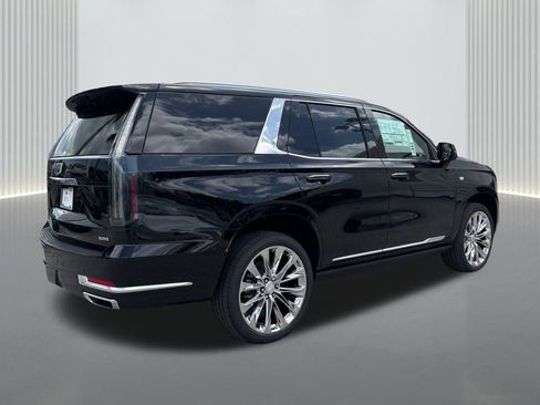 New 2026 Cadillac Escalade Luxury w/ LPO, Radiant Package AWD/4WD image 5