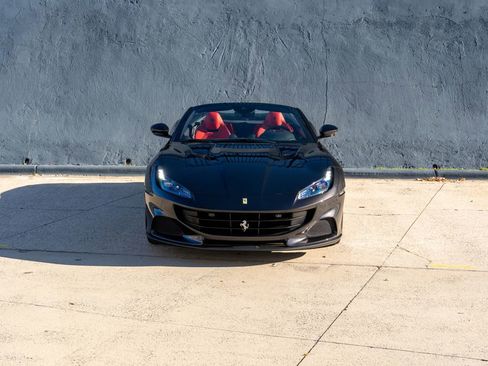 Certified 2022 Ferrari Portofino M image 6