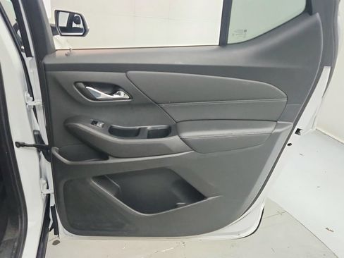 Certified 2023 Chevrolet Traverse LT FWD image 26