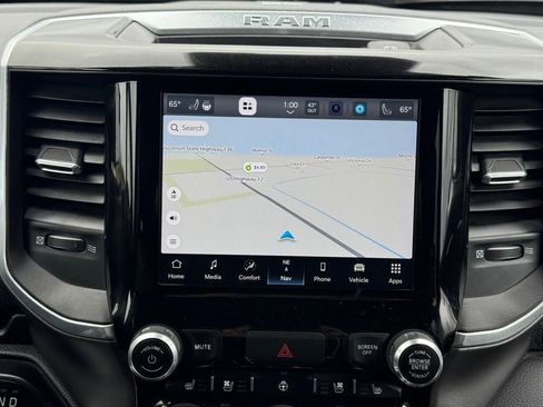Used 2022 RAM 1500 Laramie AWD/4WD image 14