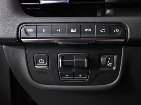 Used 2024 Cadillac Escalade ESV Sport w/ Touring Package AWD/4WD image 25