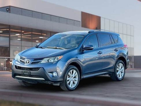 Used 2014 Toyota RAV4 Limited w/ Technology Package image 4