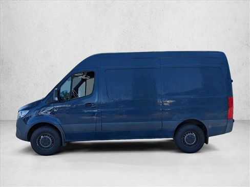 Used 2021 Mercedes-Benz Sprinter 1500 image 8