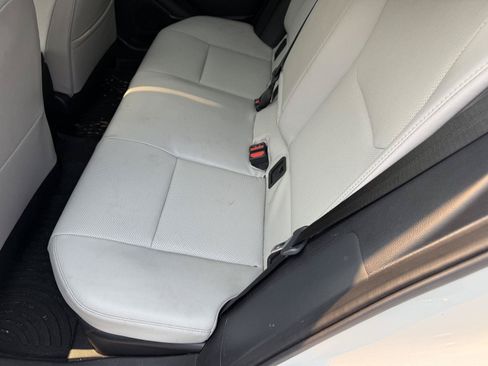 Used 2023 Toyota Prius XLE AWD/4WD image 10