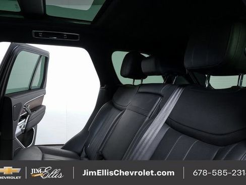 Used 2024 Land Rover Range Rover SE image 21