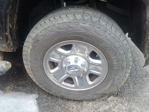 Used 2018 RAM 2500 Tradesman w/ Chrome Appearance Group image 6