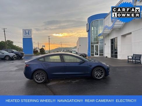 Used 2023 Tesla Model 3 Standard Range RWD image 2