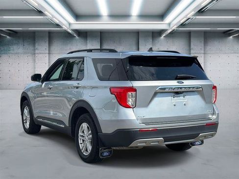 Used 2023 Ford Explorer XLT w/ Equipment Group 202A AWD/4WD image 28