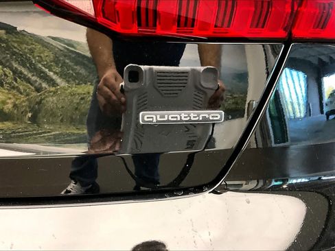 Used 2023 Audi A6 Premium Plus w/ Premium Plus Package image 9