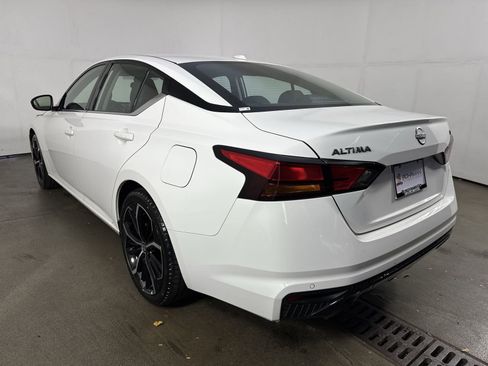 Certified 2024 Nissan Altima 2.5 SR image 32