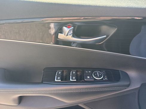 Used 2019 Kia Sorento AWD image 18